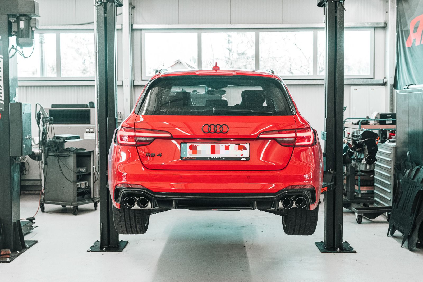 Audi RS4 / RS5 B9 HMS Abgasanlage powered by APR Audi RS4 / RS5 B9 HMS Abgasanlage powered by APR